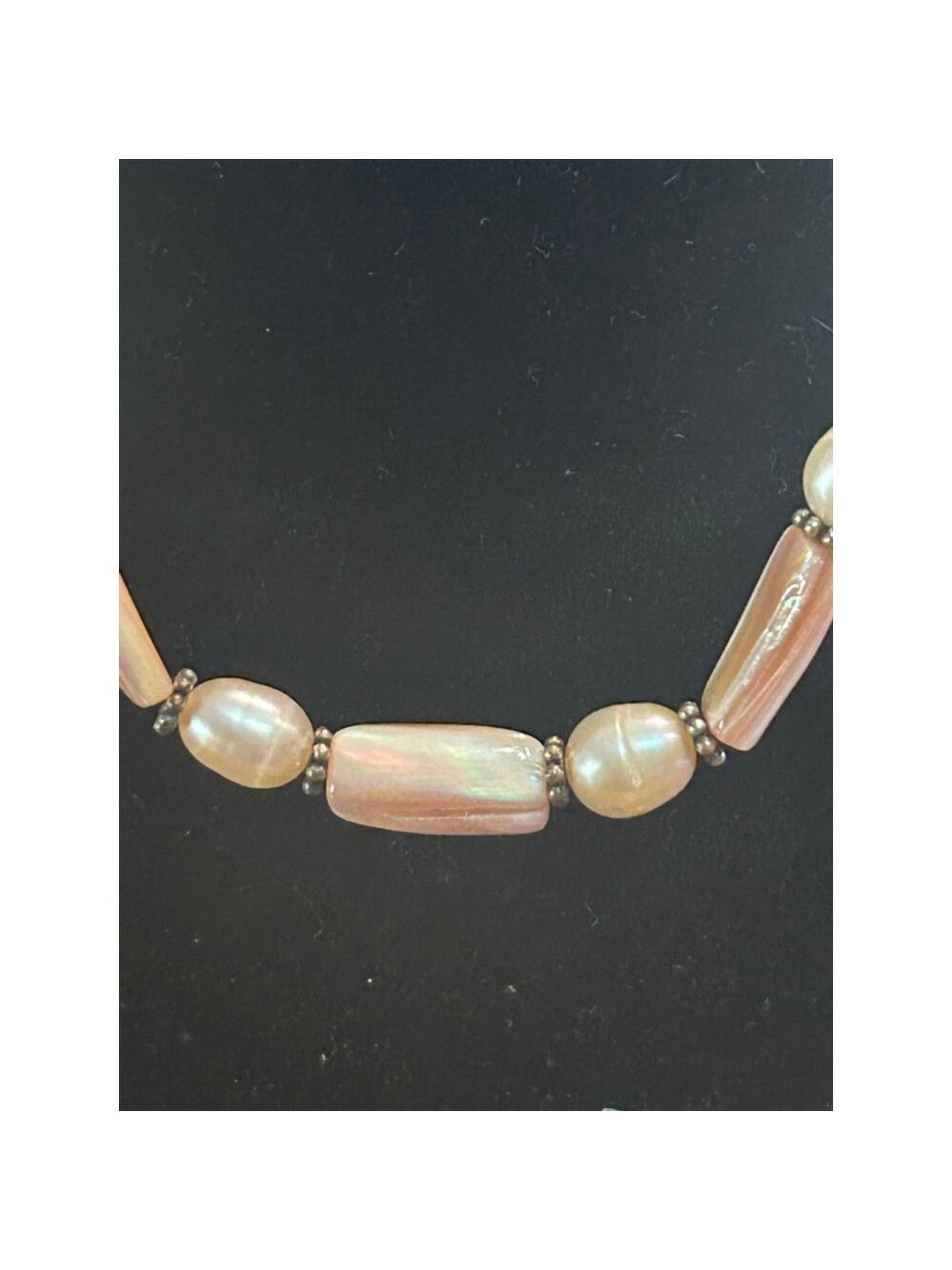 Women's artisan Peach Mother of Pearl Necklace & Earring Set, One Size - Picture 2 of 8